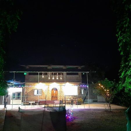 داهانو Zohra Baugh, A Green & Organic Farmhouse Stay With All Amenities المظهر الخارجي الصورة
